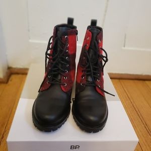 BP  Remi Fit Plaid Combat boots